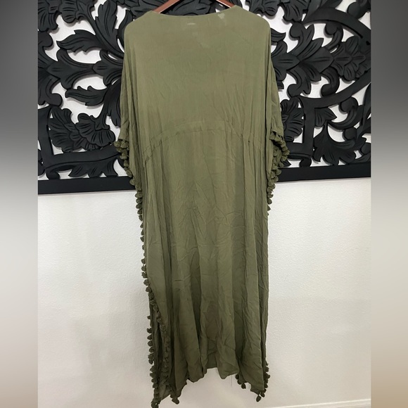 Michael Stars kaftcan. One size and cinches at waist. Looks great on anyone. - Picture 3 of 4